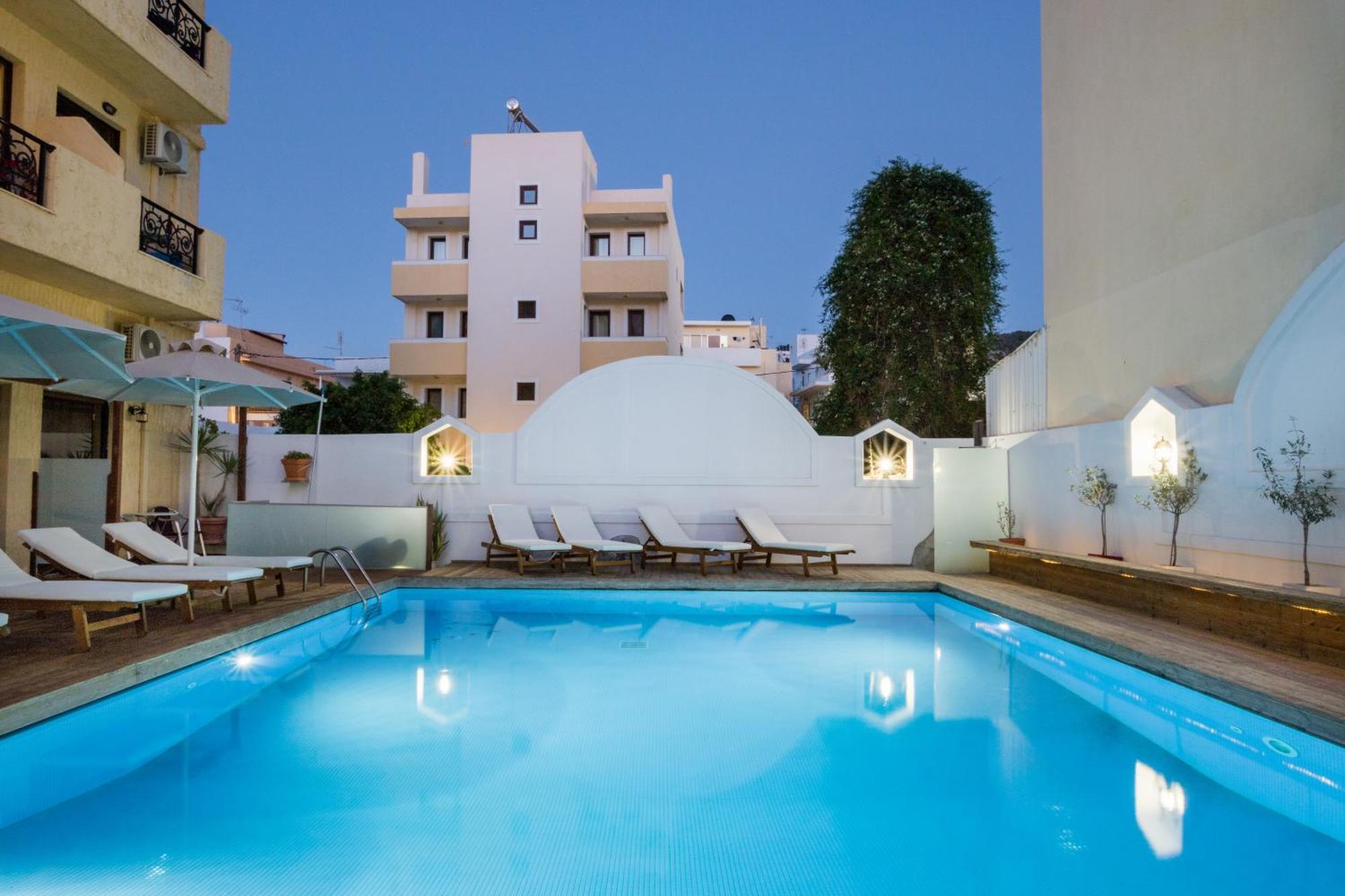 Atlantis Hotel Karpathos Town  Exterior photo