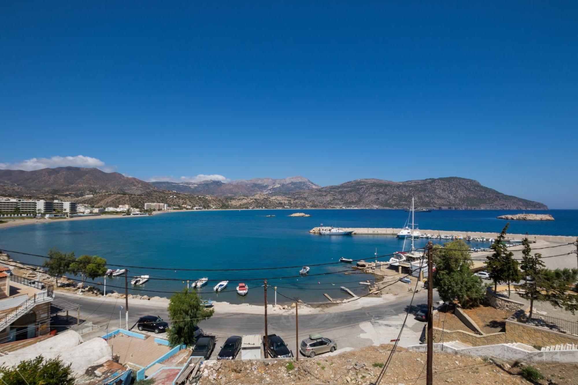 Atlantis Hotel Karpathos Town  Exterior photo