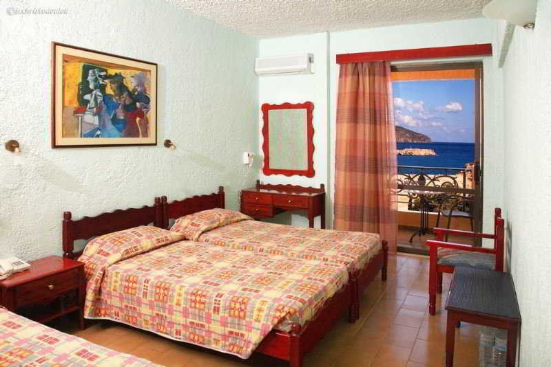 Atlantis Hotel Karpathos Town  Exterior photo