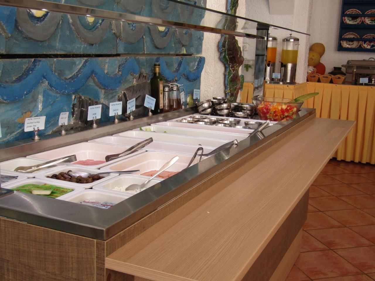 Atlantis Hotel Karpathos Town  Exterior photo